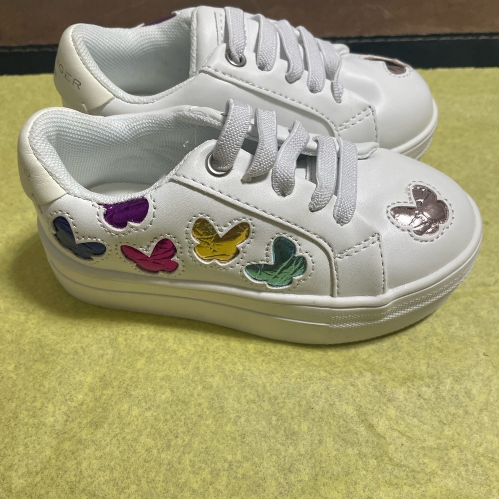 Kurt Geiger - very popular designer’s girls shoes NEW in Size 7 T. 🔥❤️🔥